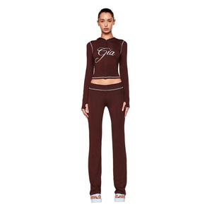 Set Felpa con Cappuccio Gia, <span class=keywords><strong>Stile</strong></span> Americano <span class=keywords><strong>Retrò</strong></span> Y2K per Donne, Reversibile con Stampa Lettering, Pantaloni a Vita Bassa, Completo Due Pezzi di Marca - Product Image 3