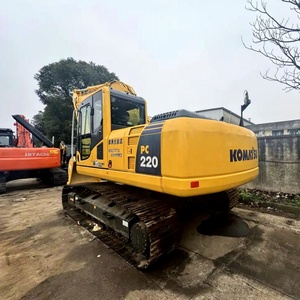 Transport Gratuit pour Projets d'Infrastructure : Excavatrice Hydraulique sur Chenilles d'Occasion Komatsu PC220 de 22 Tonnes - Product Image 1