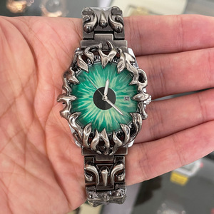Reloj de Cuarzo de Alta Gama de Edición Limitada con Diseño de Garra y Ojo, Estilo Punk Retro para Hombre, Serie Alien - Product Image 1