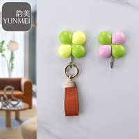Crochet adhésif Fleur de Trèfle Couleur Macaron Sans Perçage Support Mural pour Cuisine Salle de Bain Salon