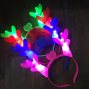 クリスマス トナカイ LEDライト付き カチューシャ 点滅する鹿の角 ナイトマーケット 光るヘッドバンド パーティー用髪飾り アクセサリー - Product Image 3