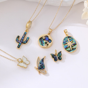 Collana con Ciondolo a Forma di Farfalla e Stella in Conchiglia di Abalone Placcata Oro 14K, Accessorio di Moda Yuanlong Europa e America - Product Image 3