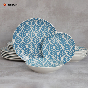 Boîte cadeau en céramique bleu occidental nordique moderne à prix d'usine <span class=keywords><strong>18</strong></span> <span class=keywords><strong>pièces</strong></span> ensemble de vaisselle en <span class=keywords><strong>porcelaine</strong></span> <span class=keywords><strong>service</strong></span> de table pour 6 personnes - Product Image 2