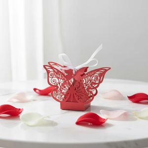Petite boîte en carton écologique faite à la main, <span class=keywords><strong>dragées</strong></span> souvenirs avec <span class=keywords><strong>design</strong></span> personnalisé pour les invités de mariage - Product Image 5
