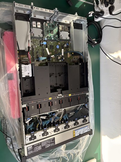 Lenovo ThinkSystem SR650 V4 2U Rack Server NVMe SATA SAS Bays with Xeon GPU for Computer System Storage and GPU