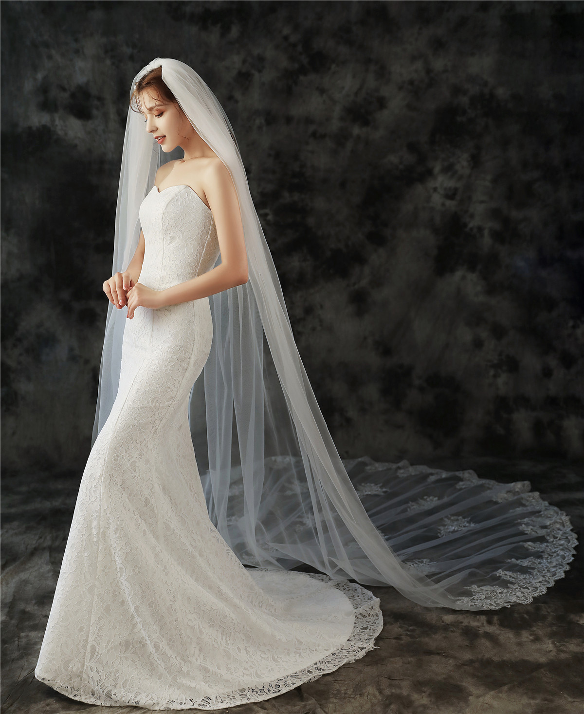 Cathedral Lace Mantilla Veil – Elegant Chapel Length Bridal Veil With – Tesoro Si
