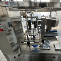 Machine d'emballage de sacs souple, remplisseuse automatique de sachets préformés à vis pour le remplissage et l'emballage de matériaux multi-étapes