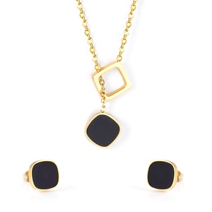 Boucles d'oreilles en coquillage japonais et coréen, ensemble de bijoux, Style de luxe léger, bijoux en acier inoxydable polyvalents, vente en gros - Product Image 6