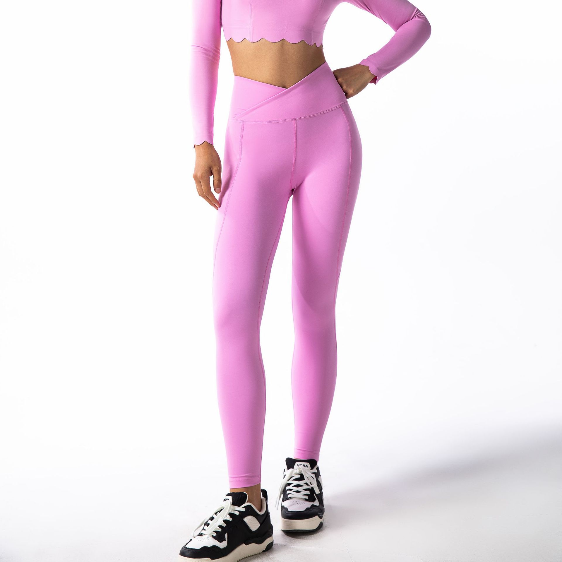 pantalon rose taille en V