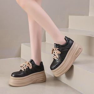 Chaussures décontractées en cuir à talon haut pour la vente directe, chaussures de marche classiques à lacets de haute qualité, légères avec semelle intermédiaire en EVA augmentant la hauteur - Product Image 4