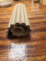 Grilles en bois pour séparateurs d'espace de restaurant, finement polies, anti-déformation, à espacement personnalisé, pour approvisionnement en grande quantité