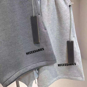ESS22 Pantaloncini in Cotone di Alta Qualità, T-Shirt <span class=keywords><strong>e</strong></span> Pantaloncini Leggeri Color Avena con Stampa Floccata Nera <span class=keywords><strong>e</strong></span> Etichette - Product Image 4