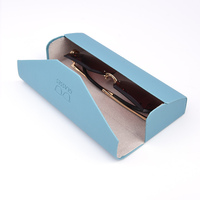 Étui à lunettes triangulaire pliable en cuir PU, boîte à lunettes de soleil minimaliste pliable avec logo, 4 couleurs