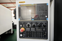 Fraiseuses CNC horizontales DHM80D Traitement de coupe lourd utilisé dans les industries de la carrosserie des vannes