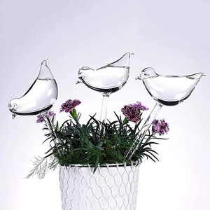Boules d'arrosage automatiques pour plantes, dispositif d'arrosage en forme d'oiseau, système d'irrigation goutte à goutte pour les plantes de jardin et les fleurs à domicile - Product Image 6