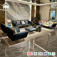 Ensemble de meubles rembourrés de luxe haut de gamme modernes : canapé en cuir, table basse, fauteuil d'appoint, ottoman pour villa haut de gamme – Solution complète