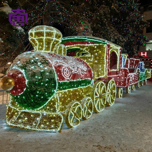 Éclairage de train de Noël LED sur mesure pour projet de décoration de centre commercial en période des fêtes - Product Image 4