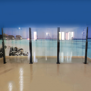 Brise-vent réglable avec garde-corps en verre rétractable pour <span class=keywords><strong>restaurant</strong></span>, clôture en verre haut de gamme personnalisée - Product Image 1