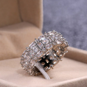 Anello a fascia intera per coppie, stile a quattro griffe, look lussuoso e audace, accessorio da dito per feste e matrimoni, idea regalo - Product Image 4