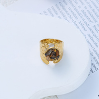 CUMAI Bagues ouvertes en acier inoxydable plaqué or 18 carats martelé avec pierre brute en spirale pour femmes, bijoux tendance, étanches, vente en gros