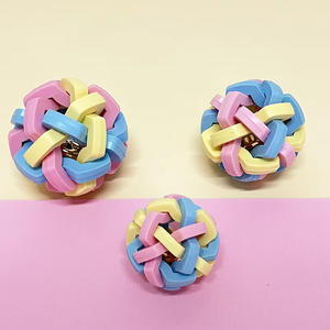 Mainan gigitan kucing bola bel karet TPR, tahan lama 6cm sambungan 3 warna mainan hewan peliharaan interaktif untuk anjing - Product Image 3