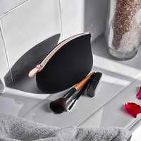 Trousse de maquillage de voyage portable personnalisée trousse de toilette étanche en silicone souple pour femmes