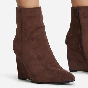 Kadınlar veya merdivenler için kahverengi Faux süet sivri burun kama topuk yarım çizmeler kadın kama elbise ayakkabı - Product Image 2