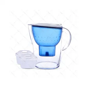 L'eau potable domestique potable à haute capacité en eau avec filtre élimine les bactéries filtre pichet cruche