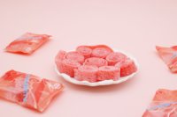 Bonbons gélifiés en rouleau saveur réglisse acidulée colorés, saveur fruitée, moelleux, halal, vente en gros