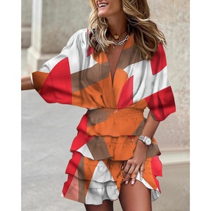 Vestido de Verano Moderno Europeo y Americano con Cintura <span class=keywords><strong>Imperio</strong></span>, Estampado Floral, Fruncido, Estilo Bohemio, Cuello en V y Dobladillo Asimétrico para Mujer - Product Image 5