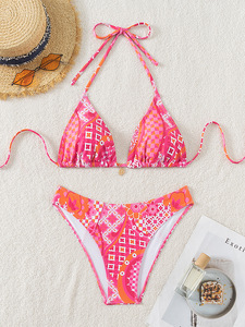 Conjunto de Bikini de 2 Piezas con Estampado Floral para Mujer, Cuello Halter, Spandex, Poliéster, Traje de Baño Elástico, Estilo Regular, Braguita Hipster - Product Image 4