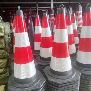 Cônes de signalisation routière <span class=keywords><strong>en</strong></span> caoutchouc à déviation rapide, réfléchissants, pour la sécurité des travaux routiers et l'avertissement de circulation sur glace - Vente <span class=keywords><strong>en</strong></span> gros usine - Product Image 4