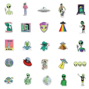 Etiqueta de <span class=keywords><strong>vinilo</strong></span> divertida <span class=keywords><strong>para</strong></span> grafiti de pared de coche, <span class=keywords><strong>pegatinas</strong></span> de Aliens, UFO, verde, <span class=keywords><strong>para</strong></span> nevera, teléfono, equipaje y portátil, 50 Uds. - Product Image 5