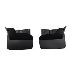 Guardabarros de Plástico Negros para Toyota Land Cruiser LC100 4700 1998-2007 - Product Image 2
