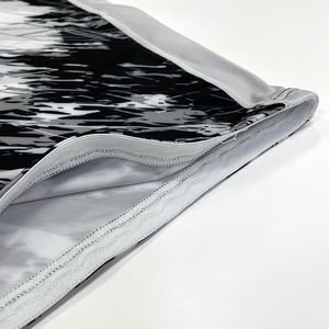 เสื้อกีฬารัดรูปพิมพ์ลายด้วยการพิมพ์แบบซับลิเมชัน - Product Image 6