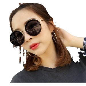 Gafas de Sol Redondas para Mujer Qianai, Lentes Azul Océano UV400, Montura Transparente, Estilo Retro, Gafas de Conducir E4-1793 - Product Image 1