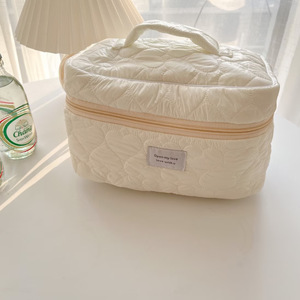 Down-filled cotton candy-colored cosmetic <b>bag</b>, travel storage <b>bag</b>, toiletry <b>bag</b>, embroidered <b>heart</b>-<b>shaped</b> large-capacity cute - Product Image 5