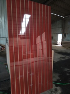 Panel de <span class=keywords><strong>MDF</strong></span> Ranurado con Recubrimiento UV de Alto Brillo, con Tiras de Aluminio Insertadas de 15mm, 16mm y 18mm, Lámina de <span class=keywords><strong>MDF</strong></span> <span class=keywords><strong>Ranurada</strong></span> con Melamina - Product Image 4