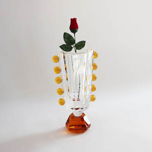 Vase à fleurs de table en cristal K9 moderne de luxe nordique, artisanat en cristal taillé à la main pour les occasions de mariage - Product Image 1