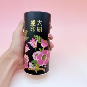 Offset di carta velina uso quotidiano personalizzato e carta fantasia in contenitore a tubo tondo per auto e edicole - Product Image 1