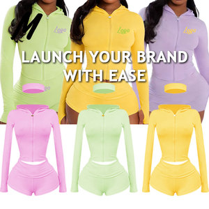 Nuova Felpa con Cappuccio e Zip Personalizzata OEM, Top Corto Trendy Primaverile, Set Due Pezzi con Shorts e Felpa per Donna - Product Image 1