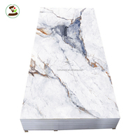 Planche en PVC marbré écologique imperméable à haute brillance, feuille laminée avec revêtement UV 1220x2440mm pour la décoration murale