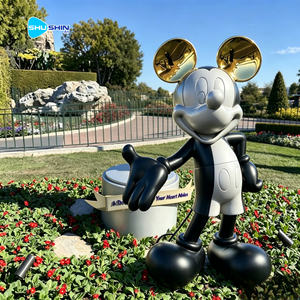 Scultura Personalizzata di Topolino e Minnie in Fibra di Vetro e Resina Ecologica per Esposizione Interna ed Esterna - Product Image 6