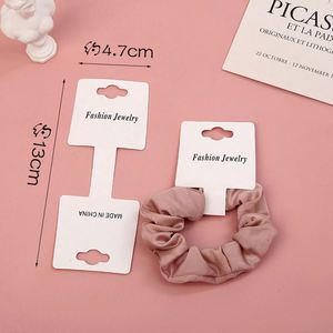 Étiquettes suspendues pliées personnalisées de formes variées avec logo imprimé, étiquettes pour bijoux, MOQ 100, étiquettes pour vêtements en papier, logo de votre marque, de votre entreprise ou de votre équipe - Product Image 3