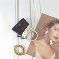 Sacs à cordon en velours suédé réutilisables avec logo personnalisé, petits sacs cadeaux pour bijoux, double couche, pour huiles essentielles, parfums, perruques et mascara
