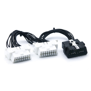 Divisor de Cable OBD tipo Y 30 cm J1962 16 pines 1 macho a 2 hembra 12/24V Cable de extensión OBDII para sistema de diagnóstico automático OBD2 - Product Image 5