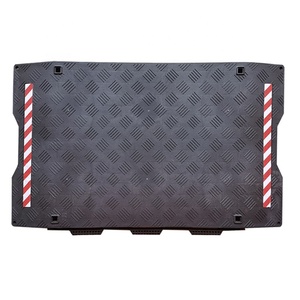 La passerelle la plus polyvalente et sans aucun doute la plus légère et la plus solide <span class=keywords><strong>sur</strong></span> le marché <span class=keywords><strong>du</strong></span> <span class=keywords><strong>monde</strong></span> entier - Product Image 1
