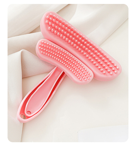 Spazzola per la rimozione dei <span class=keywords><strong>peli</strong></span> di gatti a pelo corto, pettine in silicone per cani e gatti con raccoglitore di <span class=keywords><strong>peli</strong></span> per piccoli animali - Product Image 4