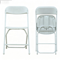 Chaise pliante portable d'extérieur en plastique blanc avec structure métallique pour événements, banquets et mariages