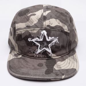 Gorra Trucker de Camuflaje con Bordado 3D Personalizado al por Mayor, de Sarga de Algodón, 5 Paneles, Visera Plana, Malla Trasera y Ajustable - Product Image 6